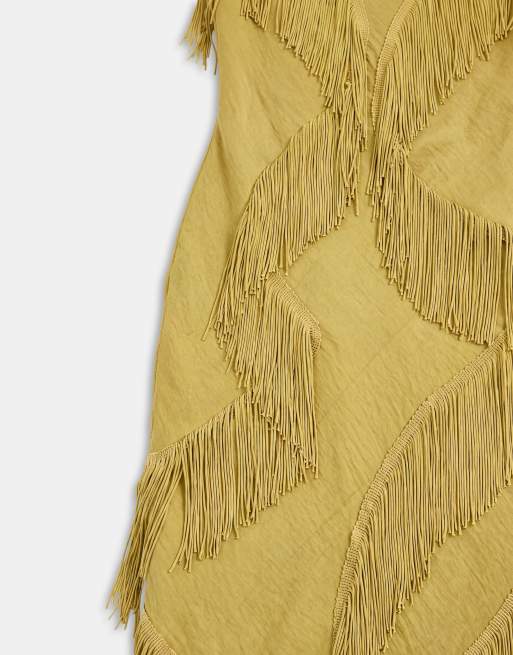 ASOS DESIGN maxikjole med dyb rund hals og asymmetrisk frynsekant i olivengrøn, 7 af 7