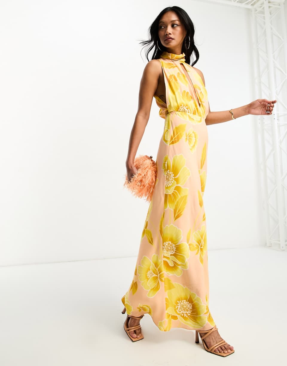 Maxi dress halterneck