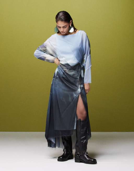 ASOS DESIGN - Maxikjole med rå kant og dyb vandfaldsudskæring bagpå samt hesteprint, 2 af 4