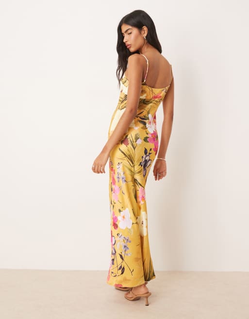 ASOS DESIGN – Maxiklänning i satin med sömdetalj på bysten och tropiskt blomtryck, 3 av 4
