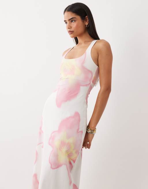 ASOS DESIGN – Maxiklänning med djup halsringning och stort blommönster, 2 av 4