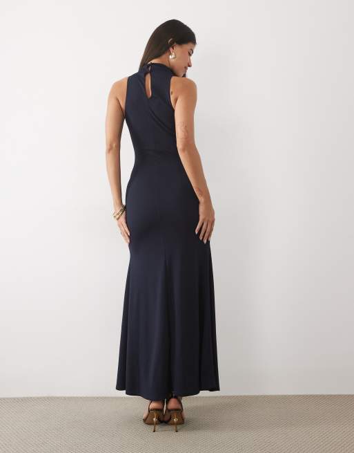 ASOS DESIGN maxiklänning med hög krage, drapering och kantdetalj i marinblått, 4 av 4