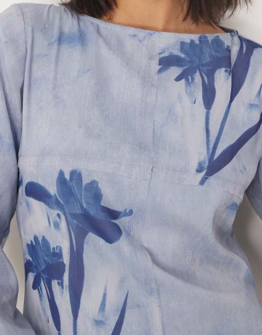 ASOS DESIGN – Maxiklänning med rå sömdetalj och placerade tryck, 3 av 4