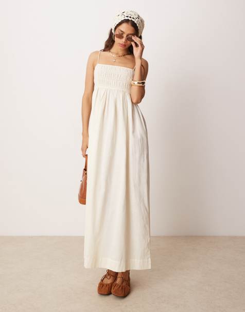 ASOS DESIGN – Maxikleid aus Baumwoll-Satin in Austernbeige mit gesmoktem Dekolleté - view 1