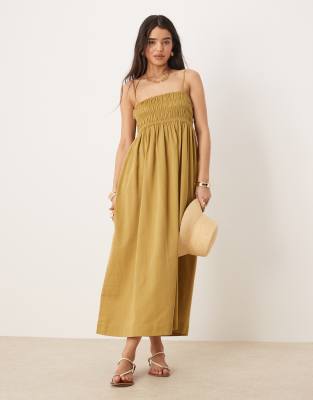 ASOS DESIGN - Maxikleid aus Baumwoll-Satin in Moos mit gesmoktem Dekolleté-Grün
