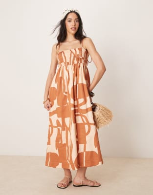 ASOS DESIGN - Maxikleid aus Baumwoll-Satin mit gesmoktem Dekolleté und abstraktem Muster-Bunt
