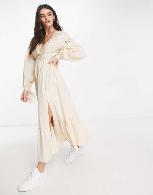 ASOS DESIGN Maxikleid aus Baumwolle in Vintage Cremewei mit H kel Design und Biesen