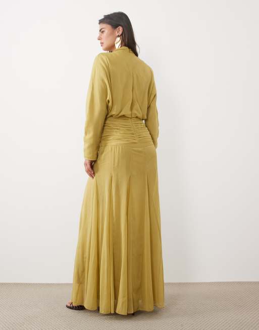 ASOS DESIGN Maxikleid aus Chiffon mit Smokbund und Godet-Einsatz in Olivgrün, 4 von 4