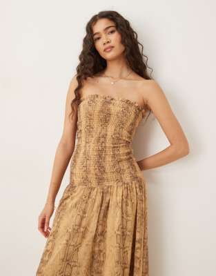 ASOS DESIGN - Maxikleid aus gerafftem Chiffon mit tiefer Taille und Schlangenhautmuster-Bunt