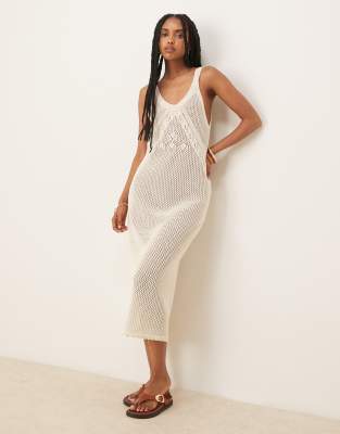 ASOS DESIGN - Maxikleid aus Häkelstrick in Ecru-Weiß