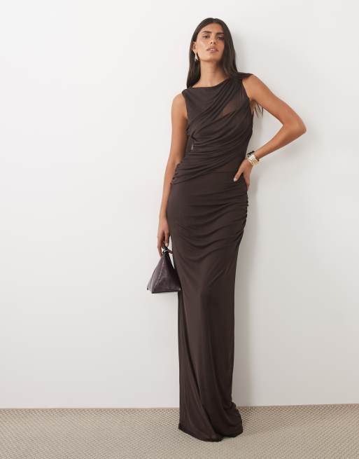 ASOS DESIGN Maxikleid aus Mesh mit Cut-out in Schokobraun, 2 von 4