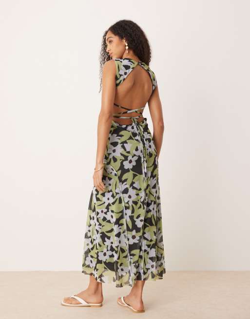 ASOS DESIGN – Maxikleid aus Netzstoff mit sichtbaren Nähten, dunklem Hintergrund und abstraktem Blumenmuster, 3 von 4