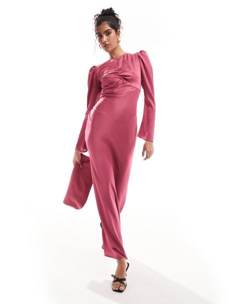 ASOS DESIGN – Maxikleid aus Satin in Himbeerrot mit gerafftem Dekolleté - view 1