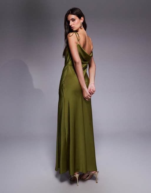 ASOS DESIGN – Maxikleid aus Satin in Olivgrün mit gebundenen Trägern und Schlitz, 3 von 4