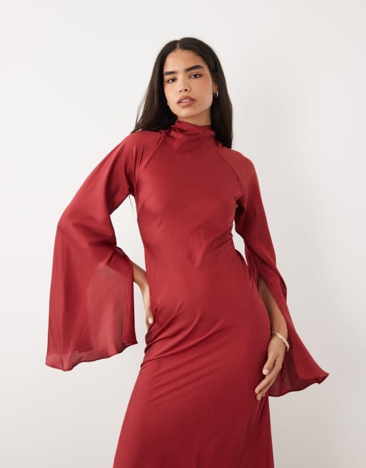 ASOS DESIGN – Maxikleid aus Satin in Pflaumenrot mit geschlitzten Ärmeln und Schaldetail, 2 von 4