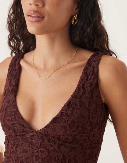 ASOS DESIGN – Maxikleid aus Spitze in Schokobraun mit V-Ausschnitt, 2 von 4