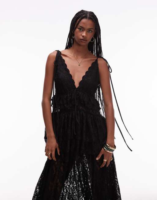 ASOS DESIGN – Maxikleid aus Spitze in Schwarz mit Rüschen, 2 von 4