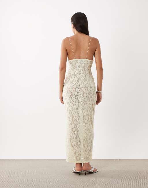 ASOS DESIGN Maxikleid aus transparentem Spitzenmaterial mit Folieneffekt in Gelb, 3 von 4