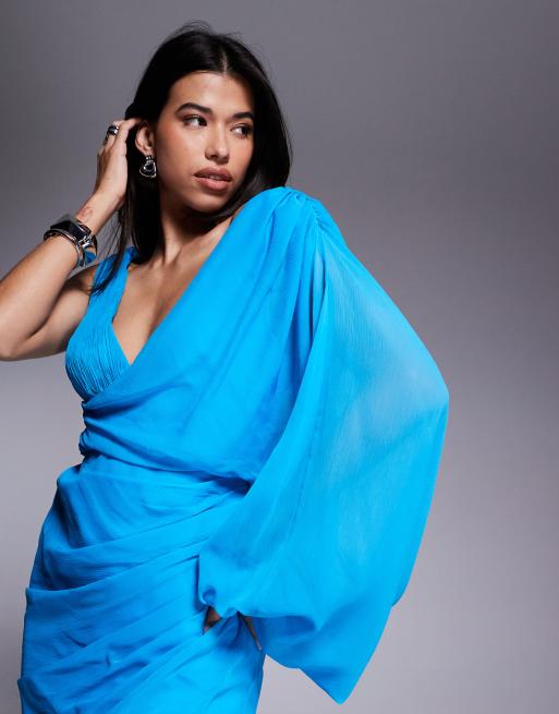 ASOS DESIGN – Maxikleid in Blau mit asymmetrischem, drapiertem Overlay und Blousonärmel, 4 von 4