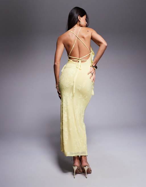 ASOS DESIGN – Maxikleid in der Farbe französische Vanille mit Rüschen, Riemchenträgern und Ausbrennermuster, 3 von 4