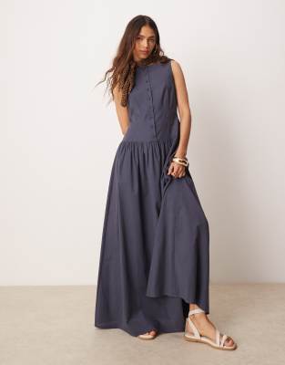 ASOS DESIGN - Maxikleid in dunklem Marineblau mit U-Boot-Ausschnitt, tief angesetzter Taille und Knopfleiste