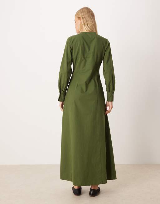 ASOS DESIGN – Maxikleid in Grün mit Rundhalsausschnitt, Puffärmeln und Knopfleiste, 3 von 4