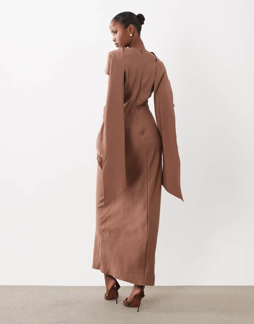 ASOS DESIGN – Maxikleid in Kakaobraun mit Cape-Schaldetail, 4 von 4
