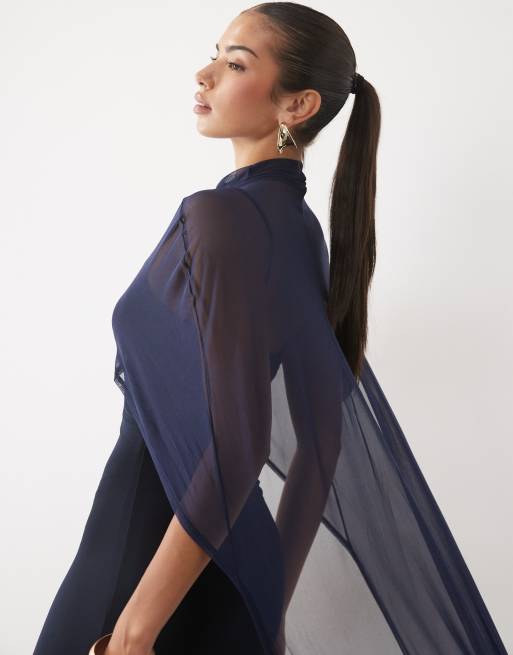 ASOS DESIGN – Maxikleid in Marineblau mit auffälligem Cape, 3 von 4