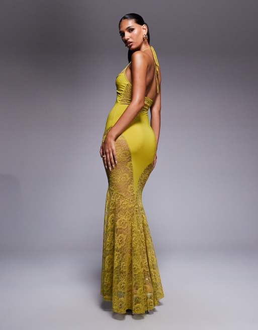ASOS DESIGN – Maxikleid in Olivgrün mit Schwalbenschwanz-Saum aus Spitze und Riemchen-Neckholder, 3 von 4