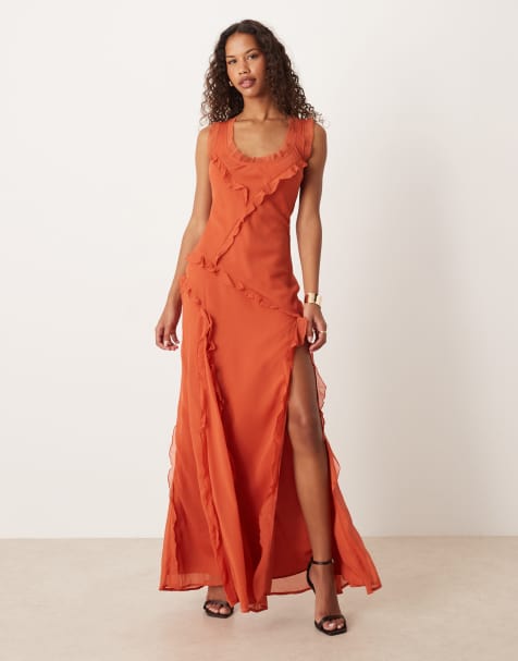 ASOS DESIGN – Maxikleid in Rost mit unversäuberter Kante, U-Ausschnitt, Rüschen und Rückenausschnitt - view 1