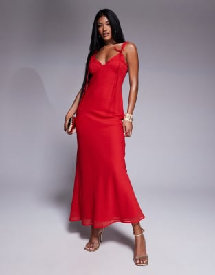 ASOS DESIGN - Maxikleid in Rot mit Bindedetail, Schrägschnitt, Rüschen und Korsettdetail