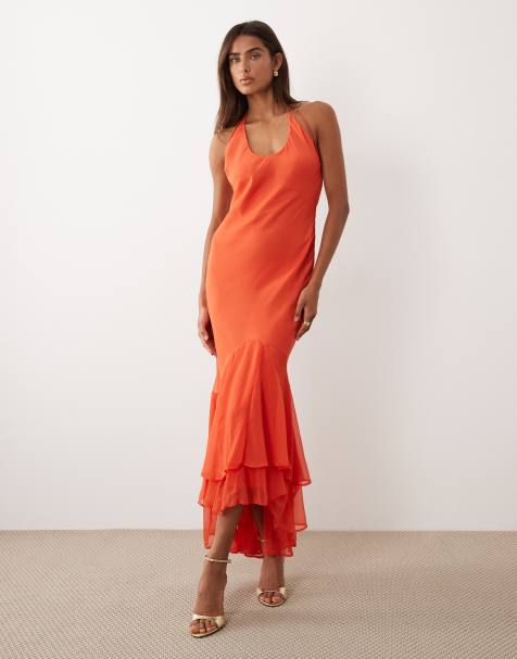 ASOS DESIGN – Maxikleid in Rot mit Riemchenträgern, Schwalbenschwanzrock und Rüschen - view 1