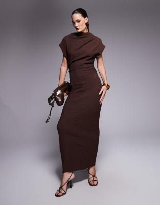 ASOS DESIGN - Maxikleid in Schokobraun mit überschnittenen Ärmeln-Brown