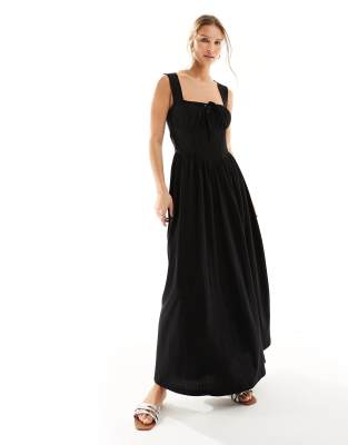 ASOS DESIGN - Maxikleid in Schwarz mit eckigem Ausschnitt, geraffter Brust und Spitzeneinsätzen