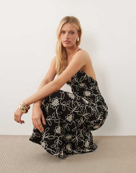 ASOS DESIGN – Maxikleid in Schwarz-Weiß mit Häkelblumen-Stickerei und Zierausschnitten - view 1