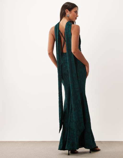 ASOS DESIGN Maxikleid mit Blumenmuster, tiefem Wasserfallausschnitt und Schal-Detail in Petrol, 3 von 4