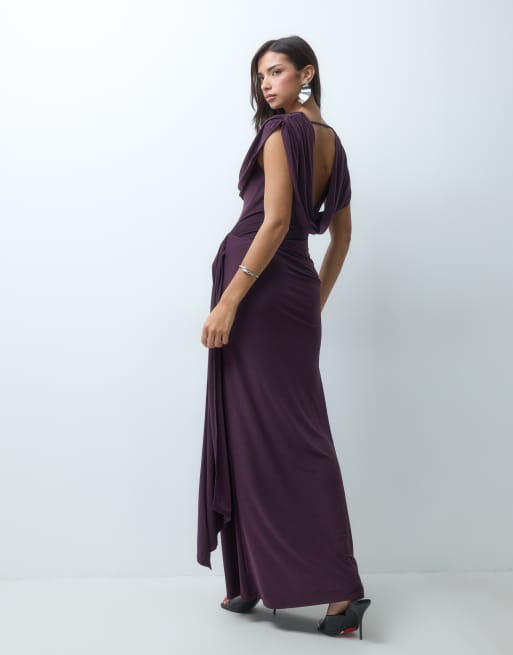 ASOS DESIGN Maxikleid mit drapiertem Oberteil und Besatz an der Taille in Traubenfarbe, 3 von 5