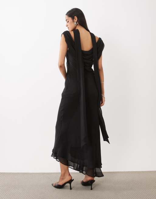 ASOS DESIGN Maxikleid mit Drapierung, schulterfrei, mit Schal-Detail und doppelter Lage in Schwarz, 4 von 4