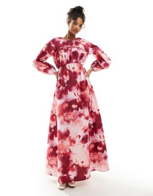 ASOS DESIGN - Maxikleid mit geraffter Ziernaht und verschwommenem Rosenmuster-Bunt