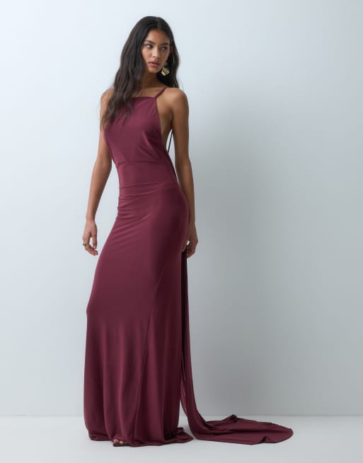 ASOS DESIGN Maxikleid mit hohem eckigen Ausschnitt und Knopfschleppe in Beerenrot, 4 von 5