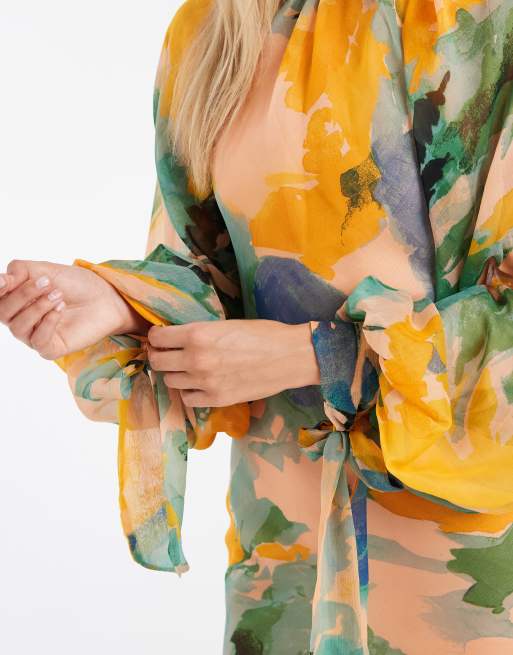 ASOS DESIGN Maxikleid mit hohem Kragen und Godet-Saum in grünem Blumenmuster, 4 von 4