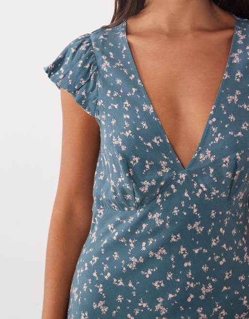 ASOS DESIGN Maxikleid mit Puffärmeln, V-Ausschnitt und kleinem Print in Dunkelgrün, 3 von 4