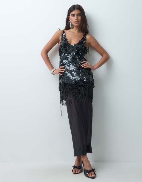 ASOS DESIGN Maxikleid mit Struktur, Pailletten, Perlenfransen und transparentem Rock in Schwarz - view 1