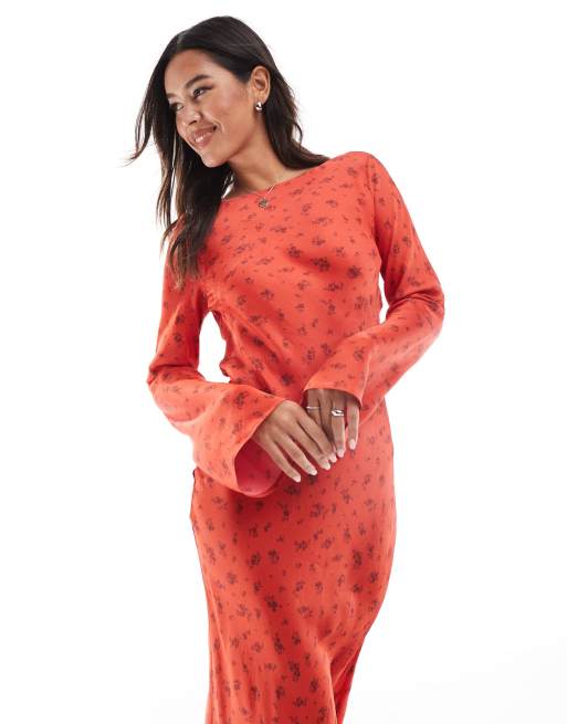 ASOS DESIGN – Maxikleid mit Trompetenärmeln, tiefem Rückenausschnitt und Blumenmuster, 2 von 4