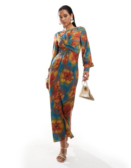 ASOS DESIGN – Maxikleid mit verschwommenem Blumenmuster und Gürtel, 2 von 4