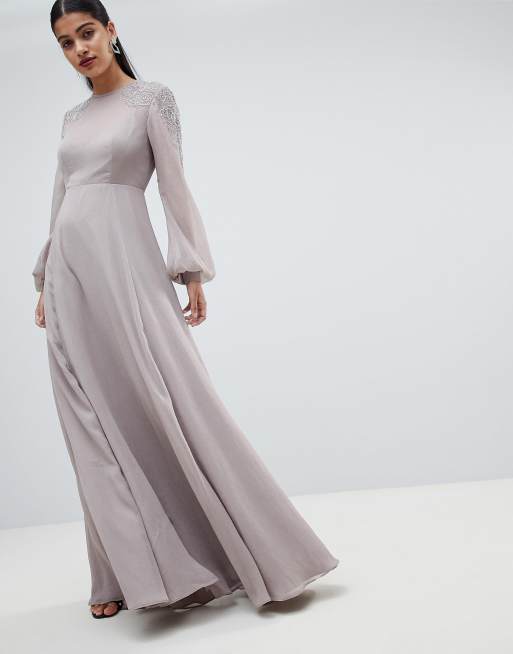 ASOS DESIGN – Maxikleid mit verzierter Schulter und Netzeinsatz