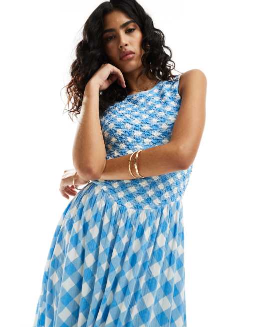ASOS DESIGN – Maxikleid mit Vichykaromuster, gesmoktem Oberteil, Rückenausschnitt und Kräuselstruktur, 3 von 4