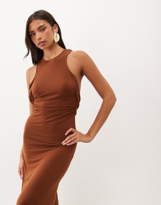 ASOS DESIGN Maxikleid mit weichem Griff, Säulenform und Rückendetail mit Besatz in Braun, 4 von 4