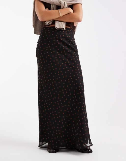 ASOS DESIGN - Maxinederdel i chiffon med skråsnit og brune polkaprikker, 2 af 5