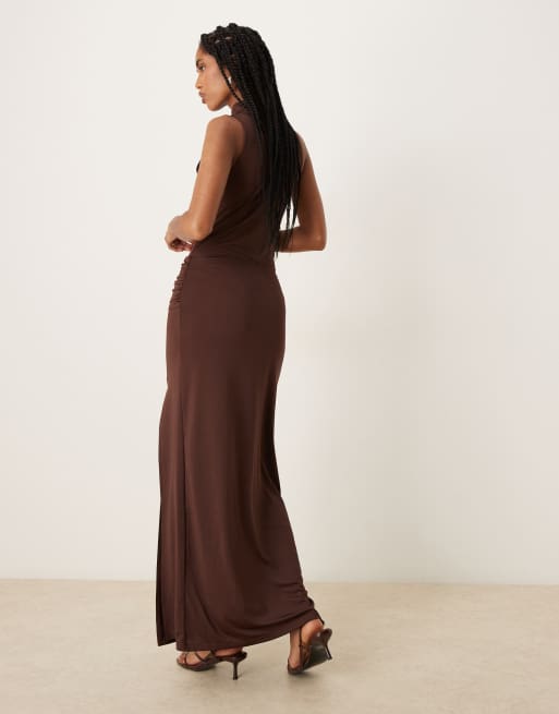 ASOS DESIGN – Maxirock in Braun mit drapierter Taillenpartie, 3 von 5